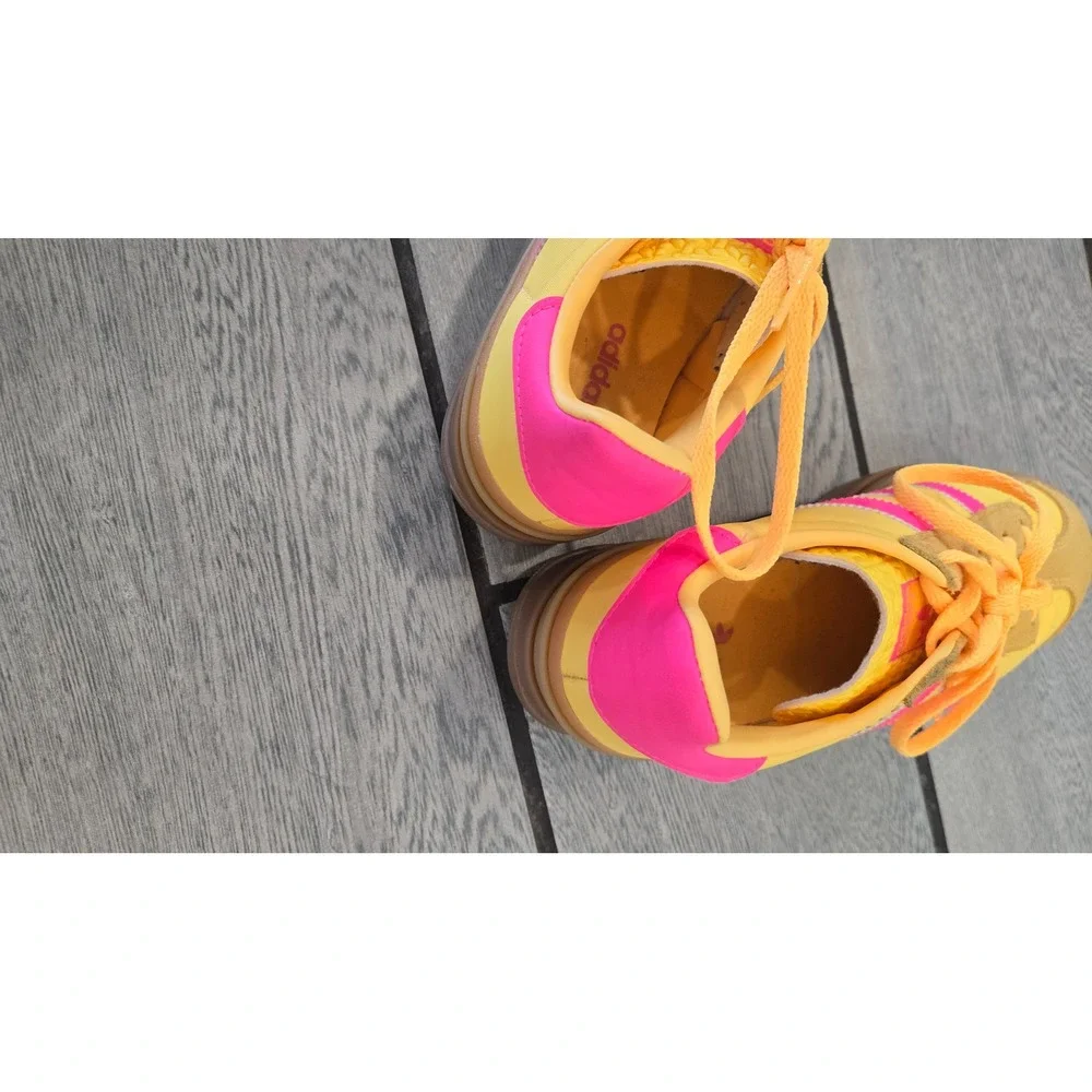 Adidas Gazelle Indoor Yellow Pink Gum Sole Sneakers Low Top Trainers 6.5 US W
